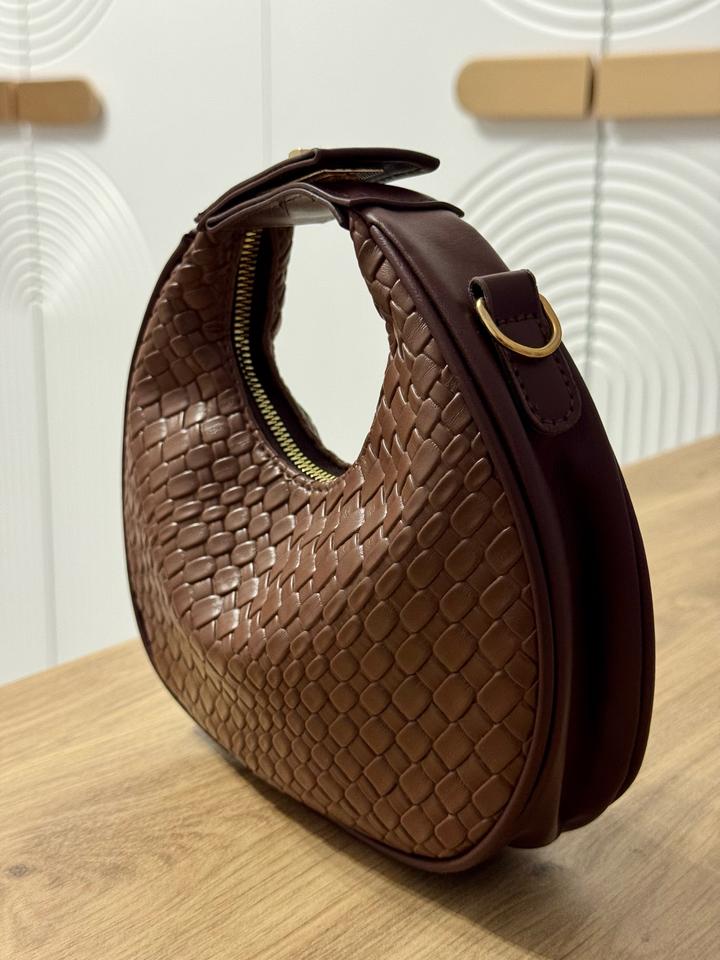 Коричневая сумочка