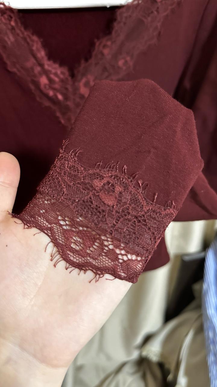 бордовый лонгслив