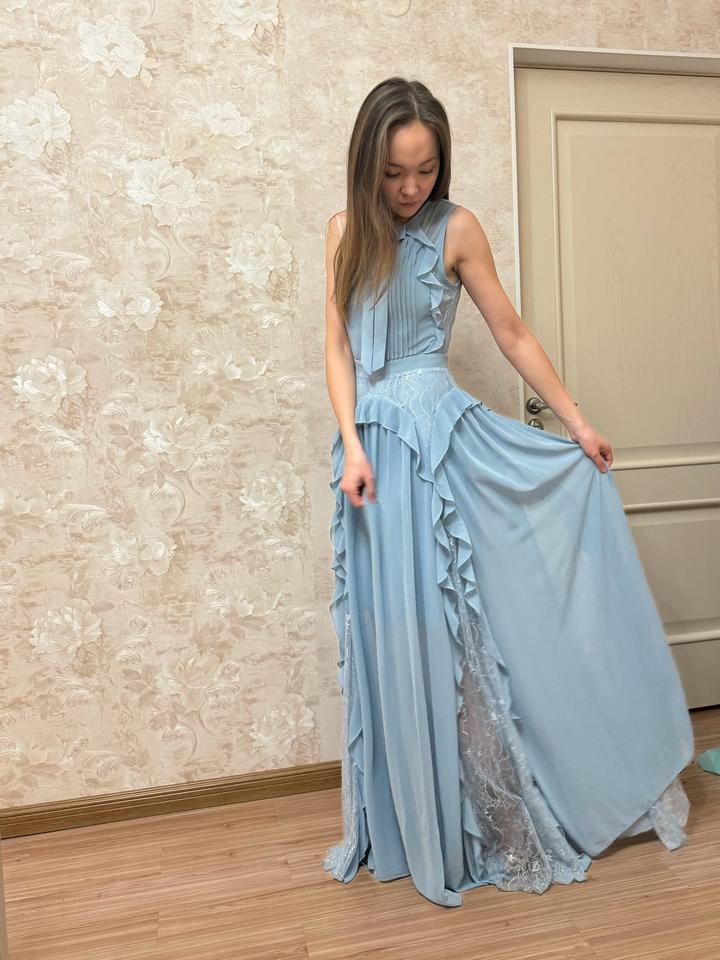 Платье вечернее