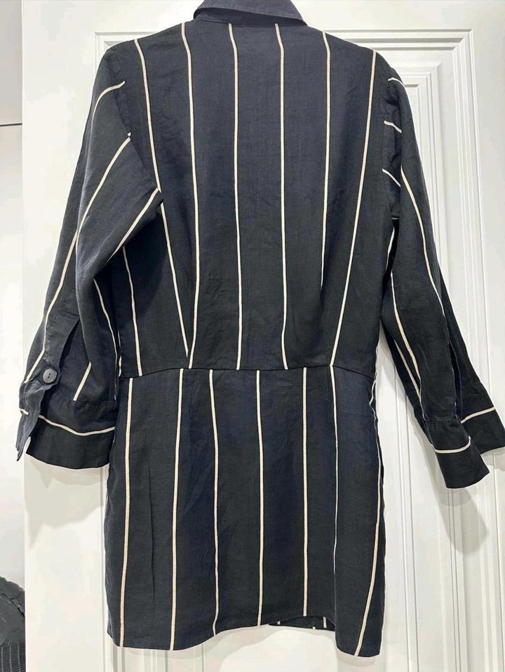 Платье из льна от Massimo dutti