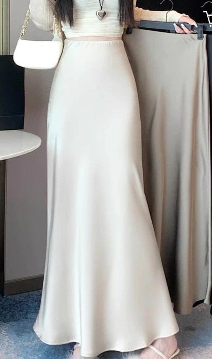 Белая атласная юбка