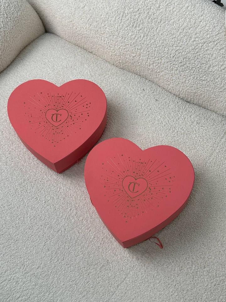 Коробка Charlotte Tilbury