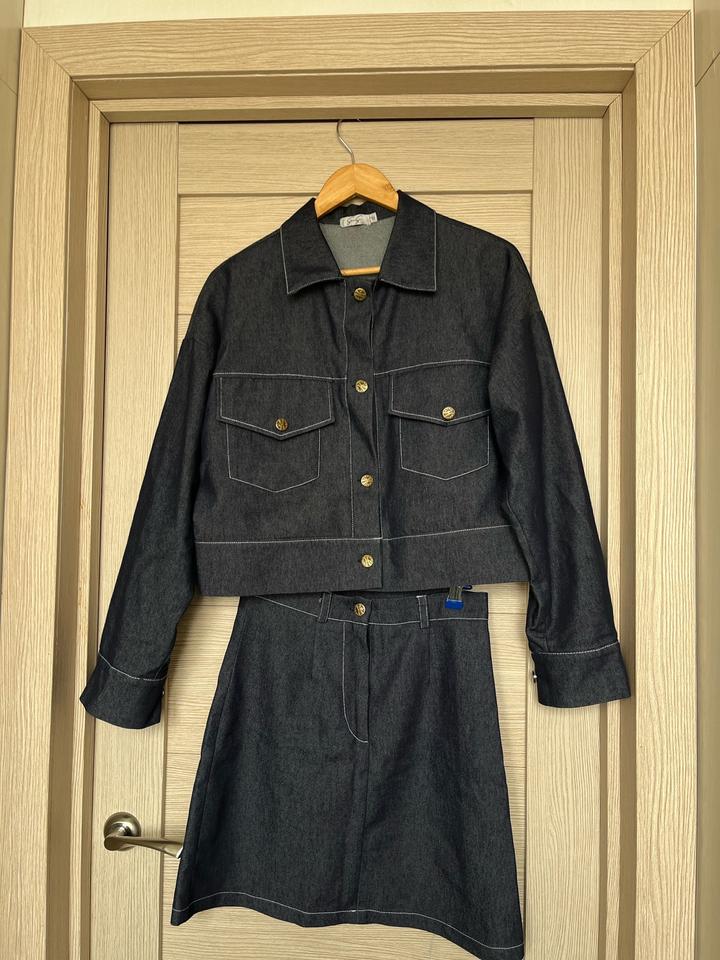 Джинсовая двойка из денима