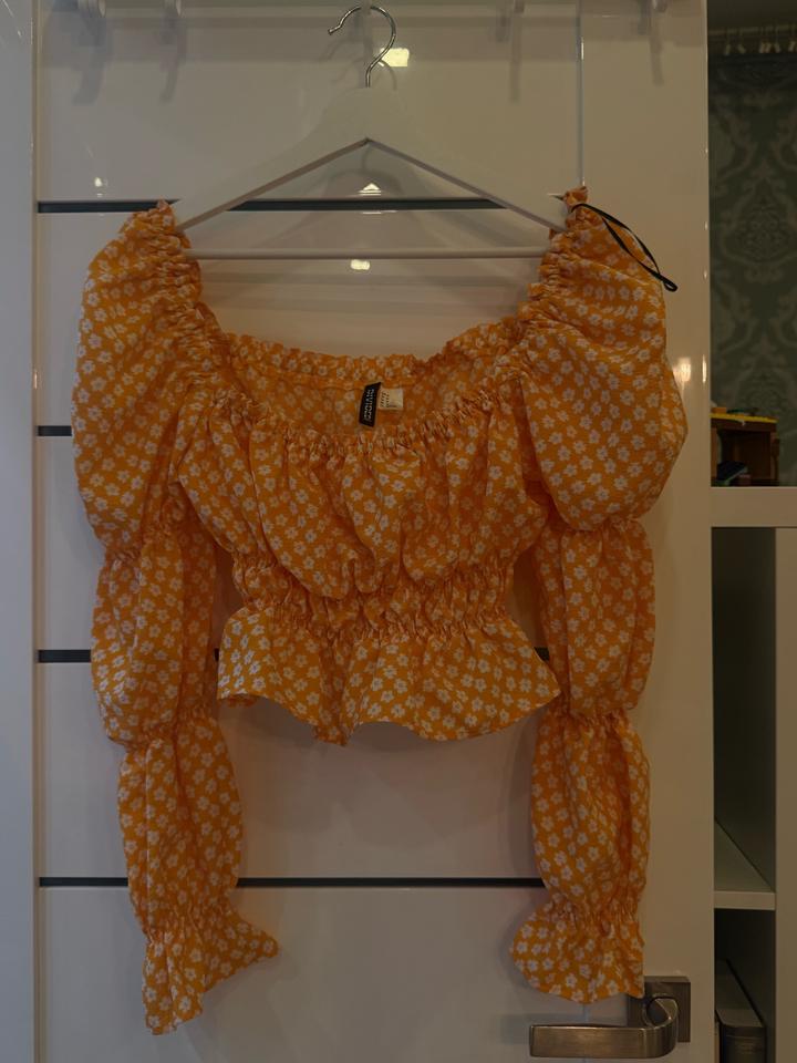 Оранжевая блузка H&M