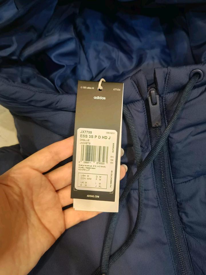 Пуховик новый Adidas оригинал, размер М