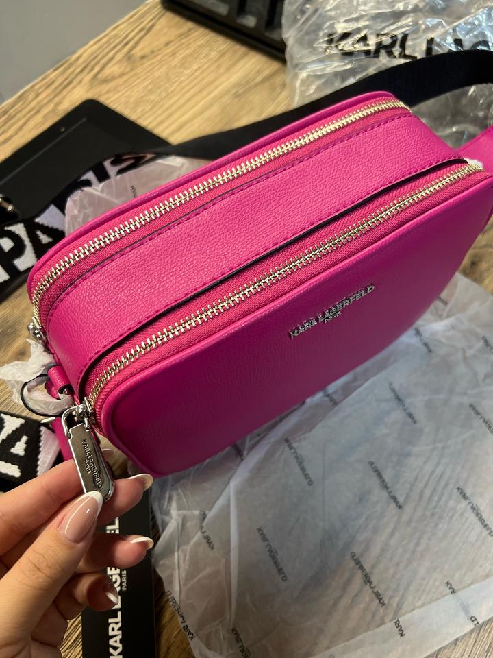 Сумка Karl Lagerfeld фуксия