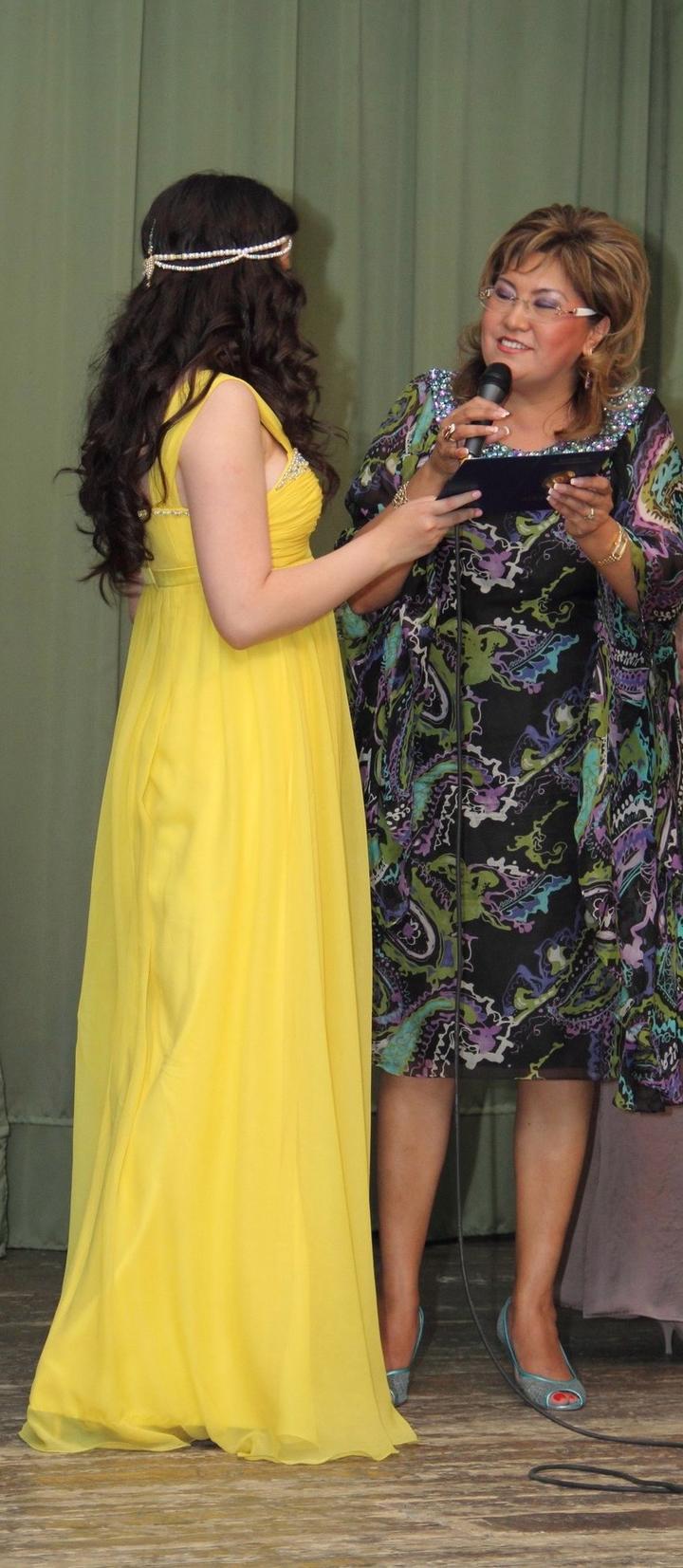 Вечернее платье