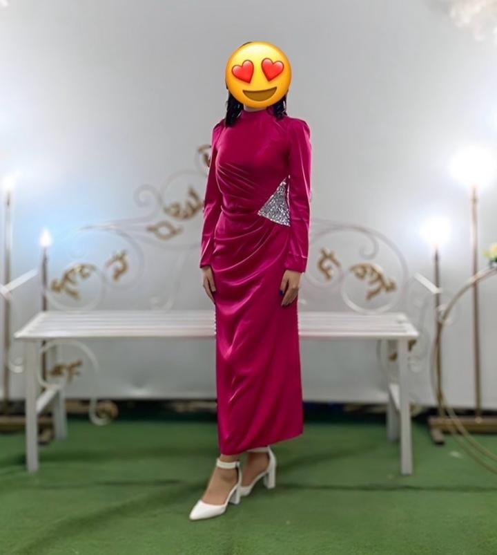 Розовый платья