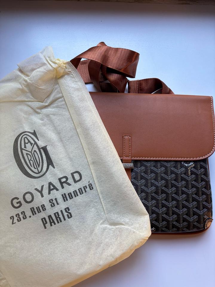 Goyard Messenger