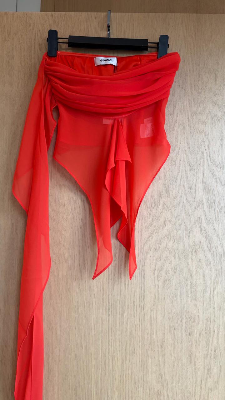 Топ Danielle Guizio