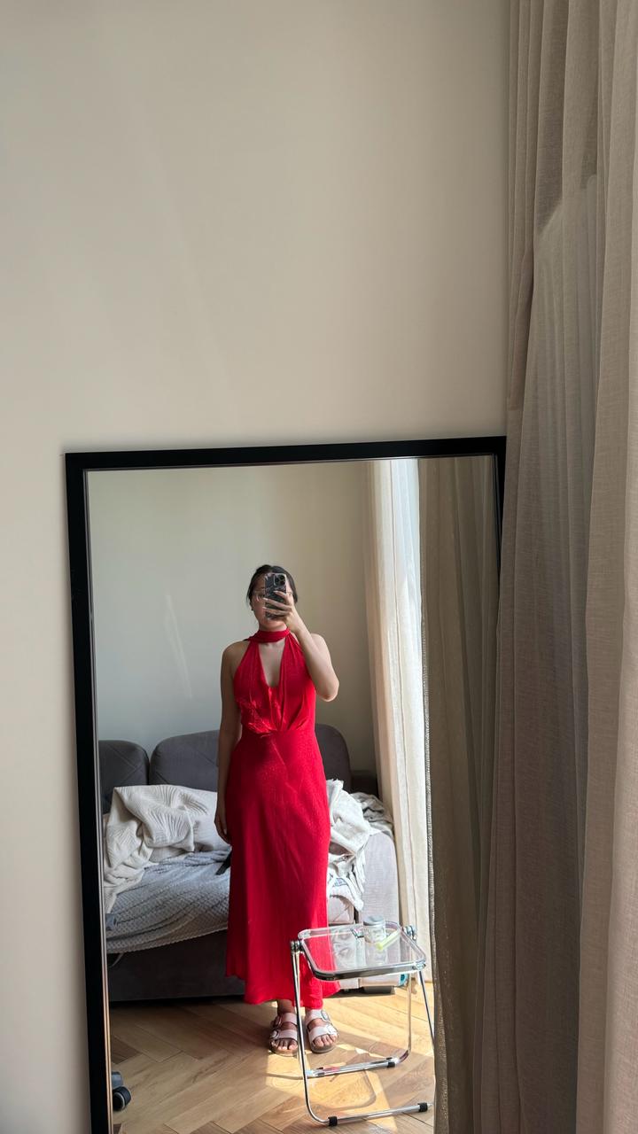 красное платье zara