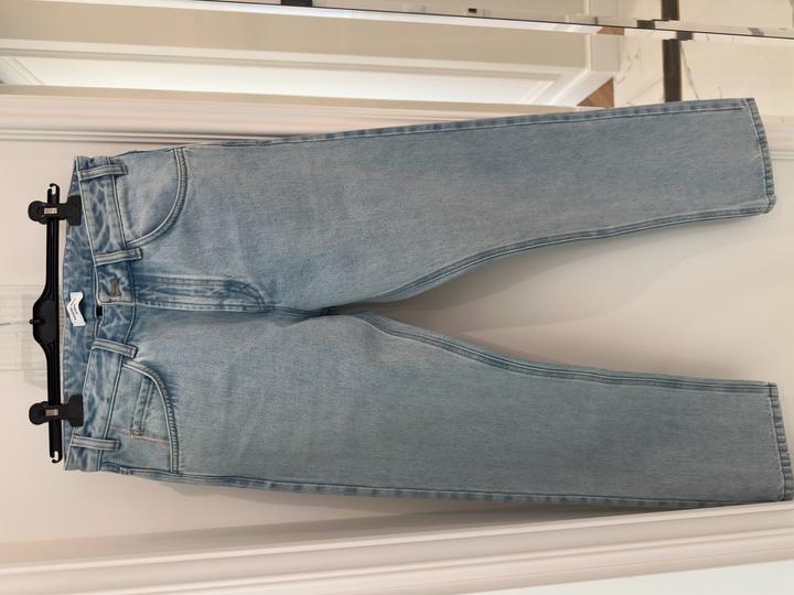 Джинсы прямого кроя