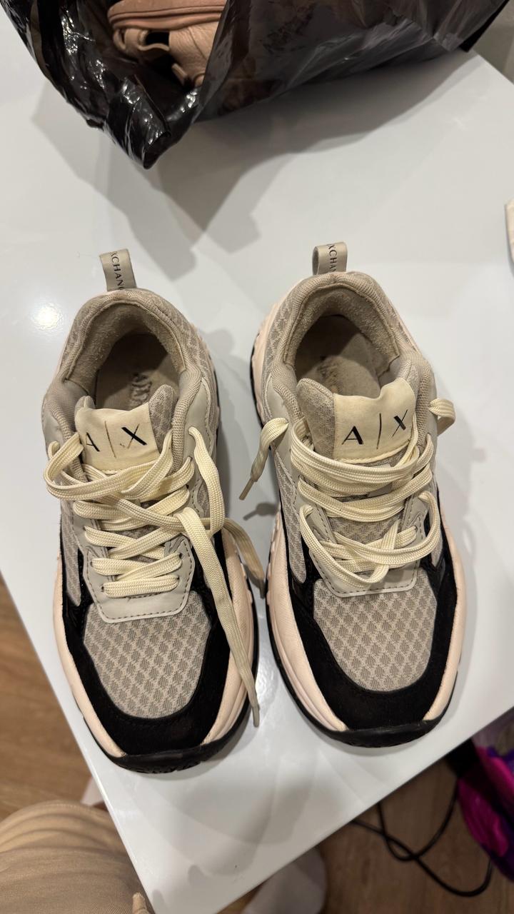 Кроссовки от Армани