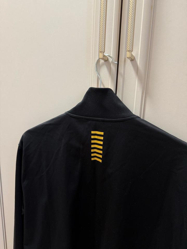 мужской костюм Emporio Armani