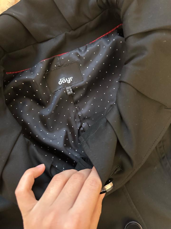 Элегантный женский пиджак