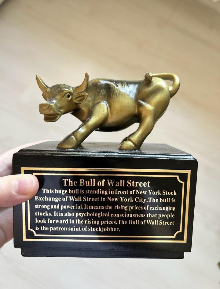 Сувенир бык с Wall Street