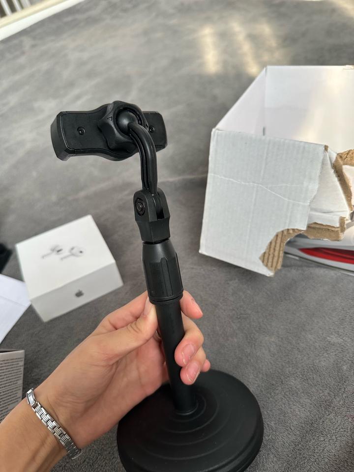 MINISO Подставка для телефона нужное вешь если вы блогер