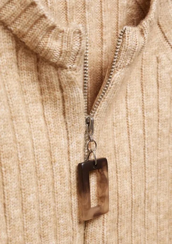 Бежевый кардиган Mango