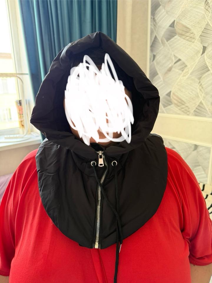 Сьемный капюшон