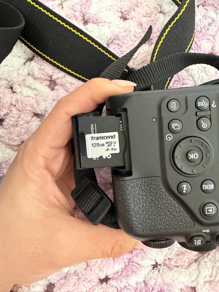 Фотокамера Nikon