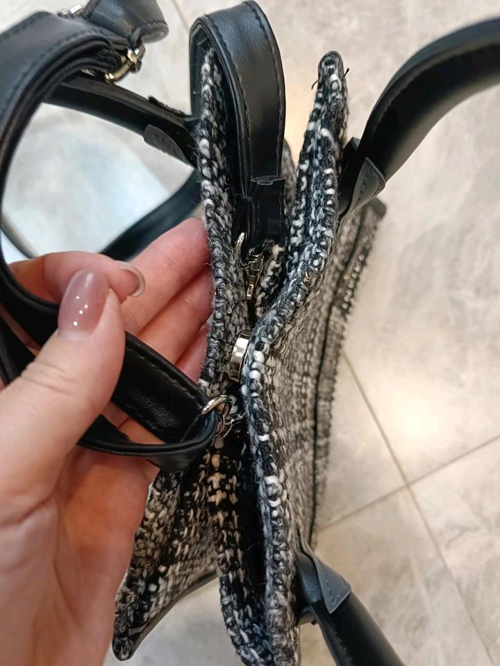 Твидовая сумочка Японского бренда INDIVI