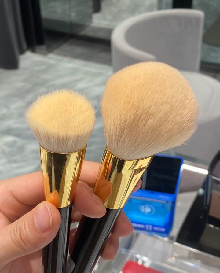 Косметичка и кисти Tom Ford