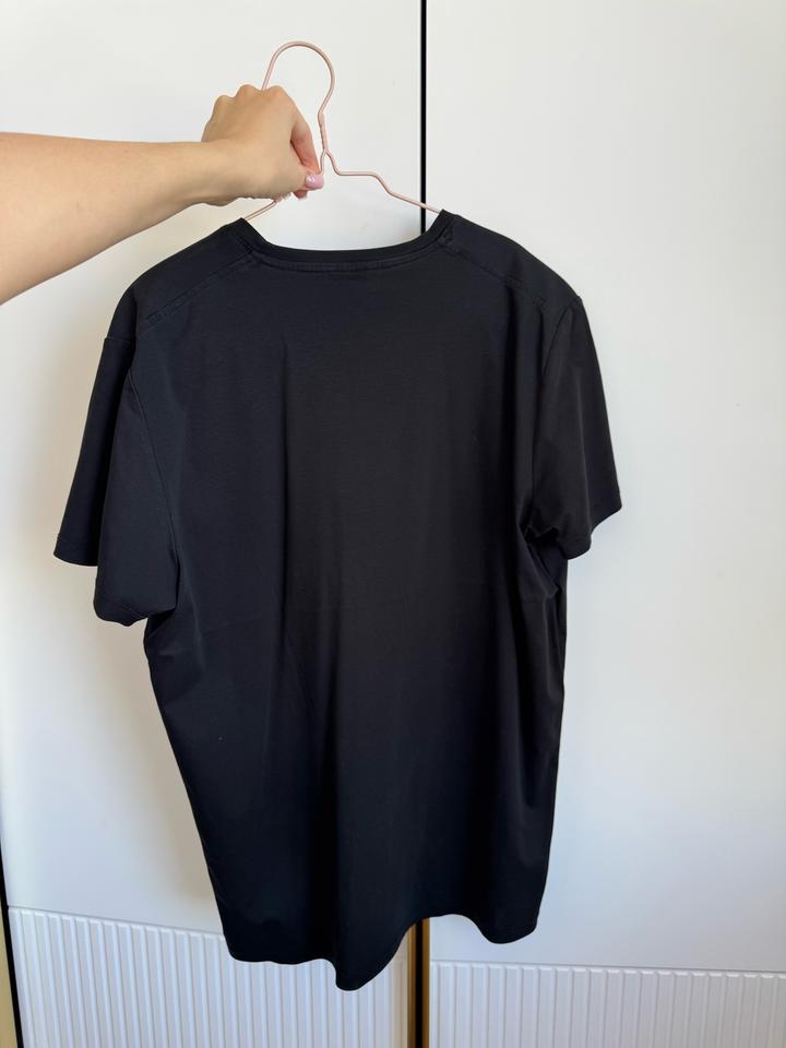 Мужская базовая футболка Massimo Dutti