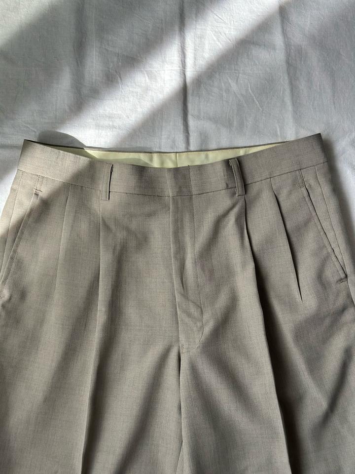 Бежевые классические брюки