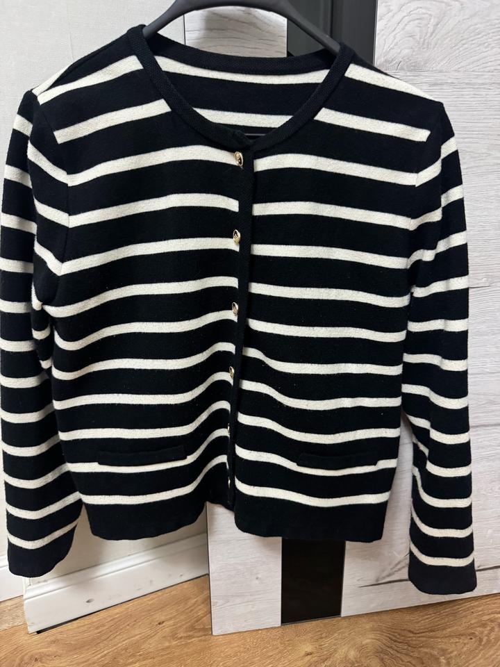 Кофта в полоску