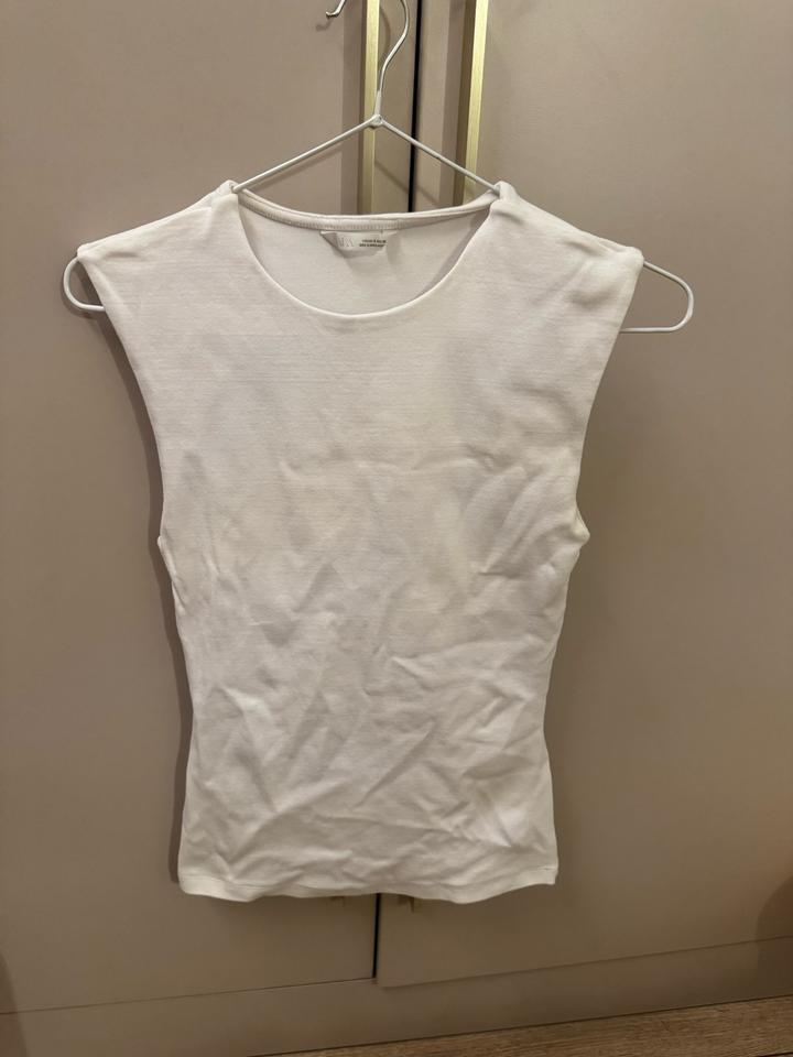 Базовый белый топ Zara