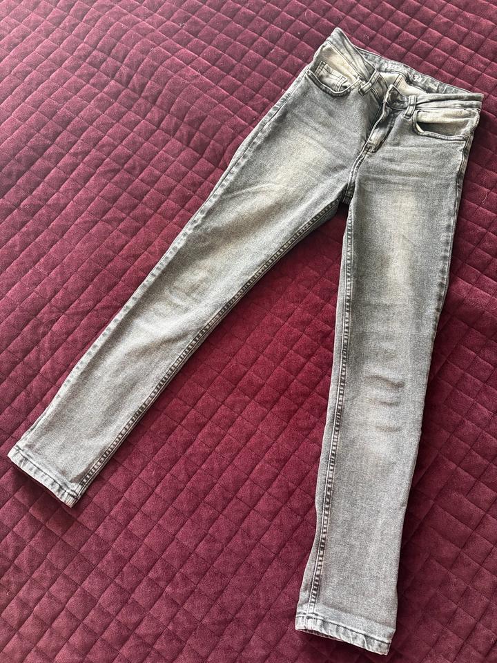 Джинсы серые Metta 36р