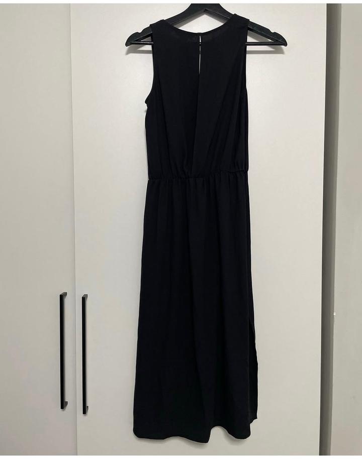 Черное платье