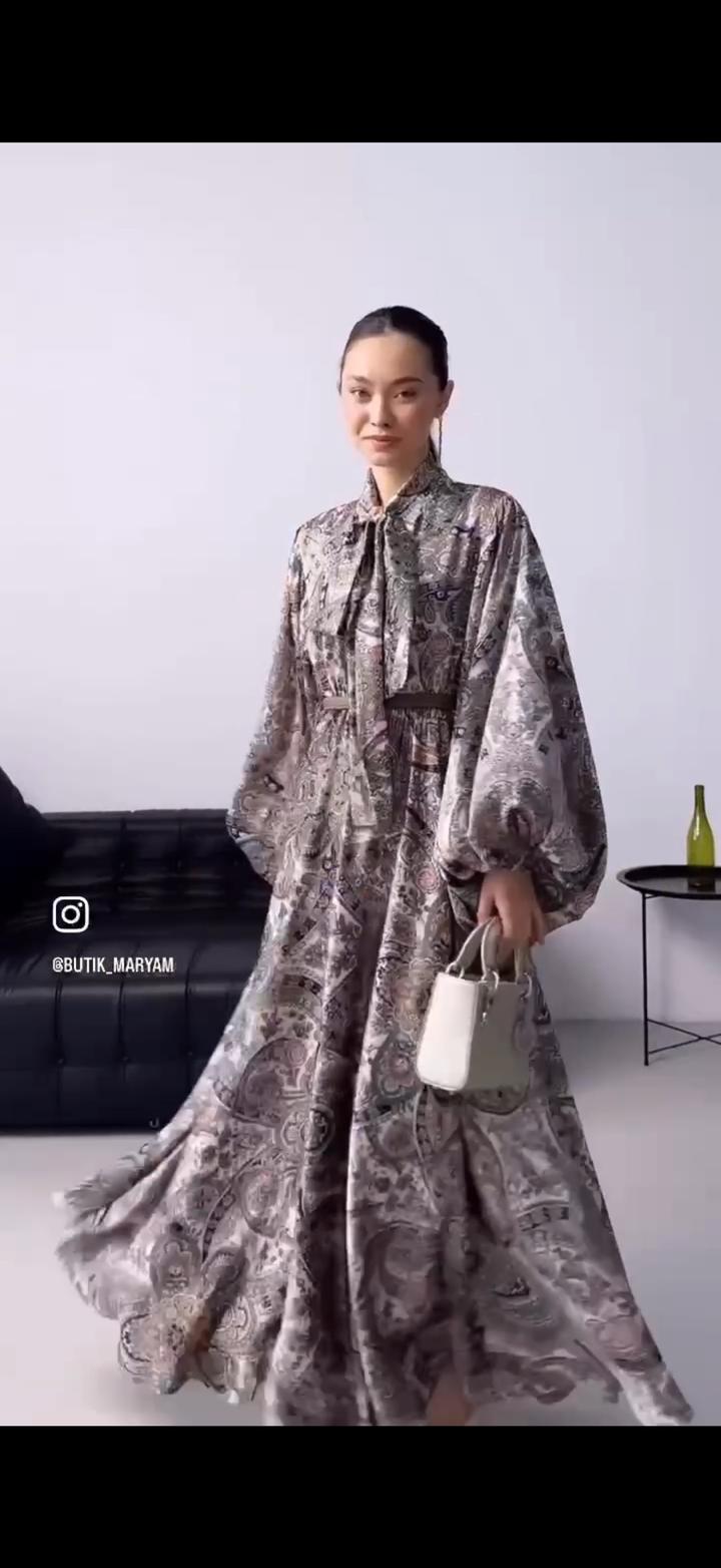 Шелковое платье от Butik Maryam