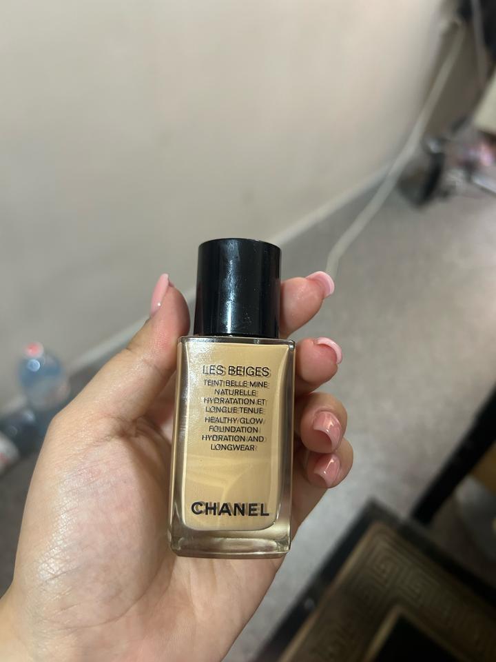 Chanel les beige