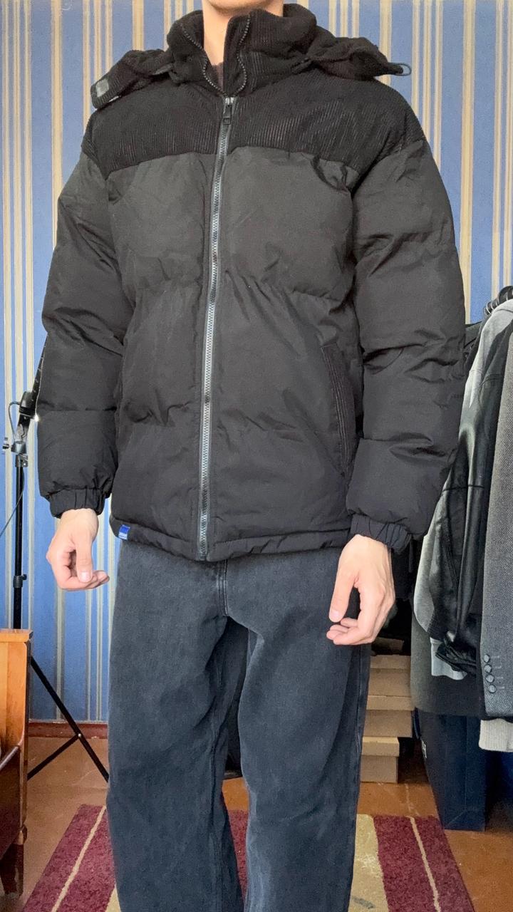 Мусжкой пуховик L