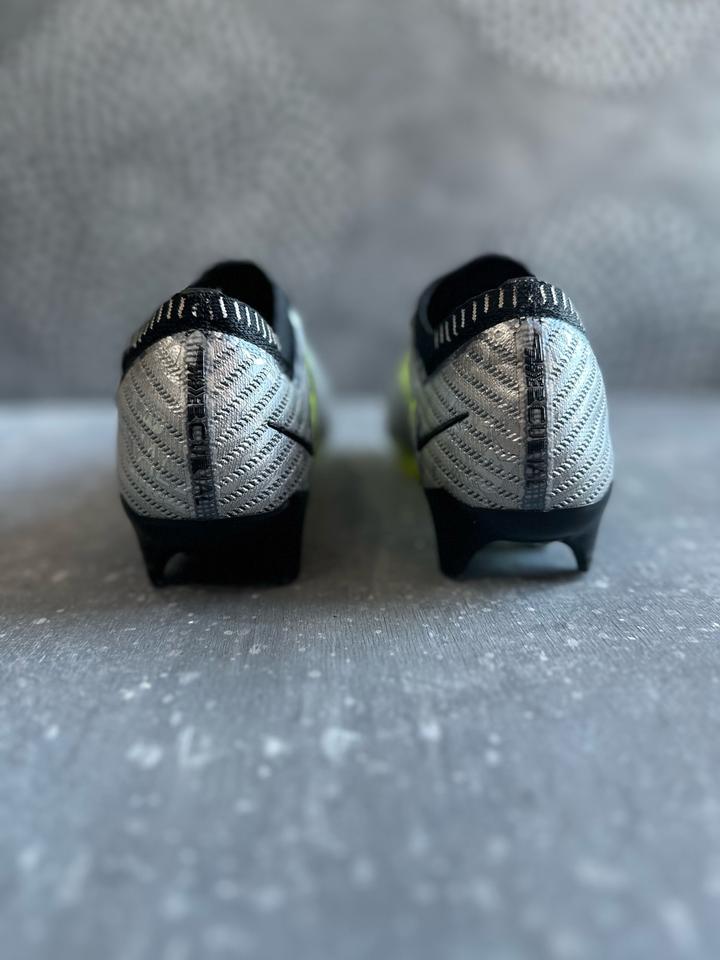 Бутсы Nike Mercurial Vapor 15 Elite FG