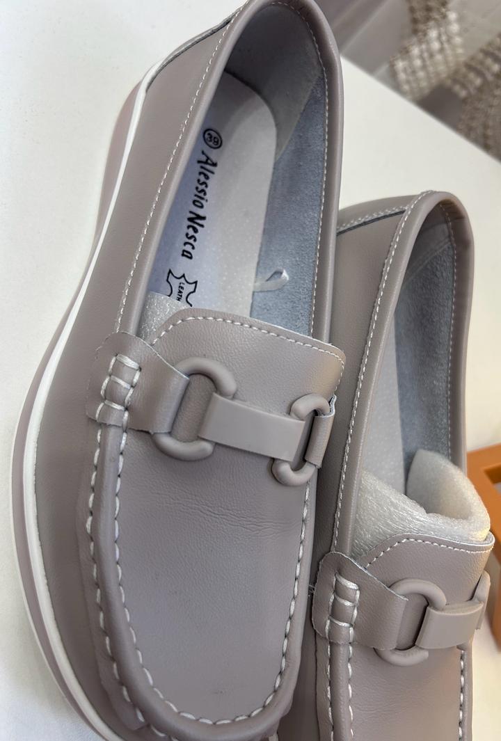 Лоферы кожа