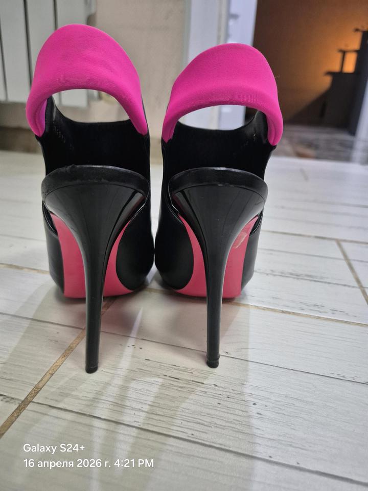 Босоножки Alexander McQueen