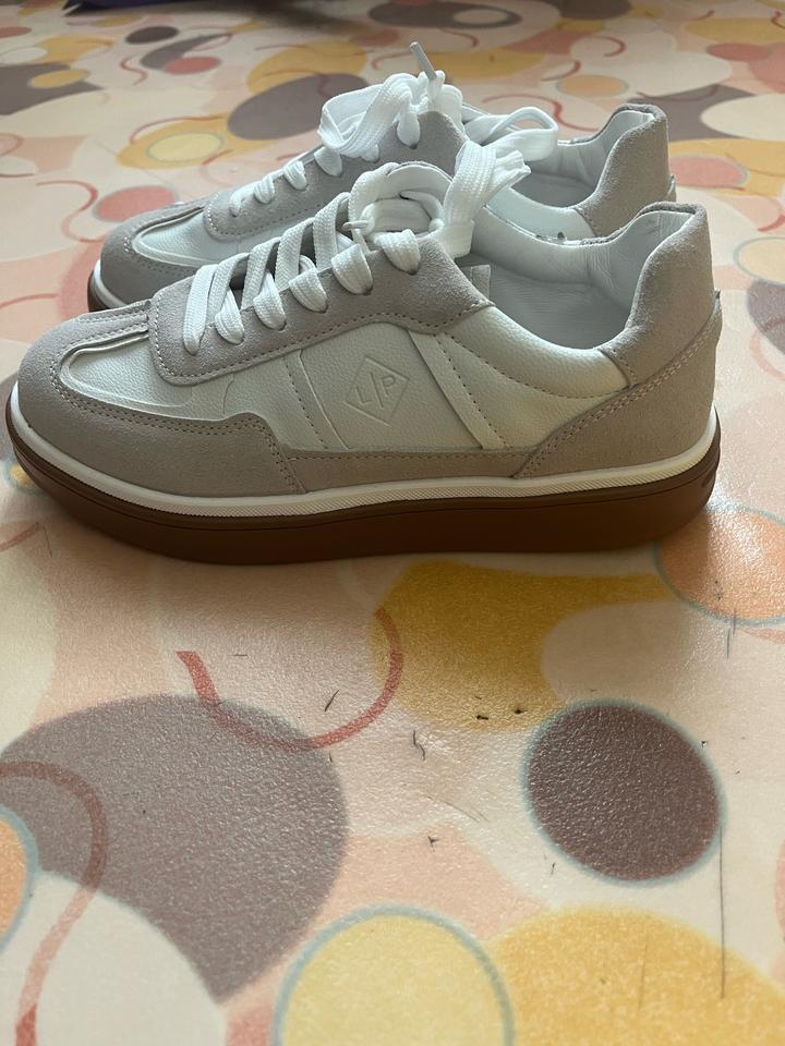 Кроссовки от Loro piana