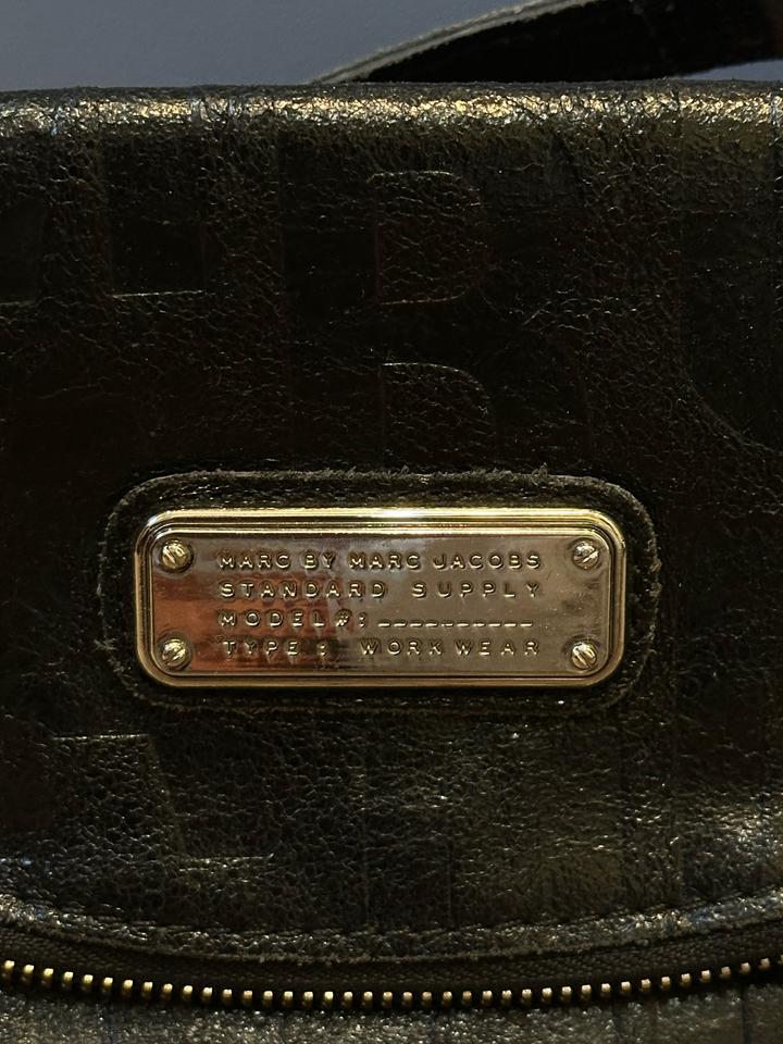 Черная кожаная сумка от Marc Jacobs