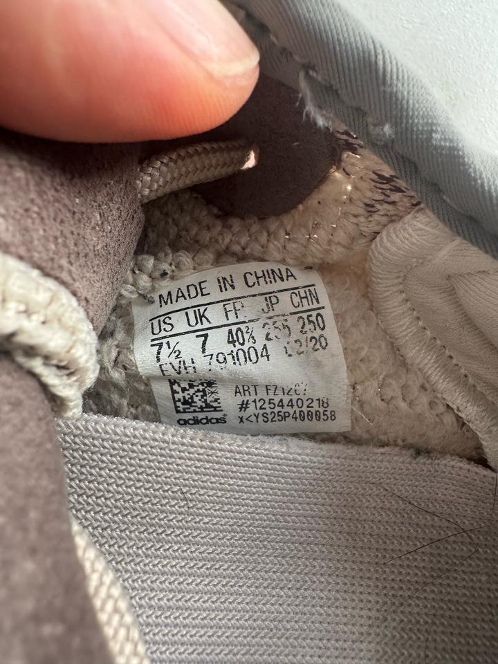 adidas Yeezy Boost 350