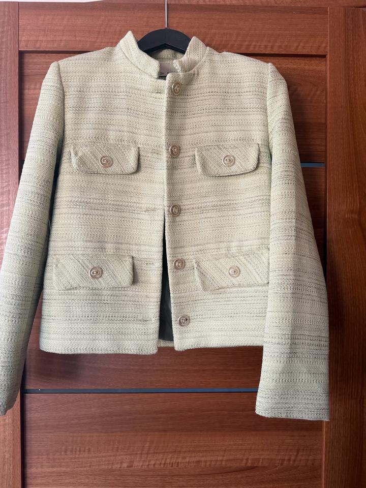 Продам очень красивый пиджак