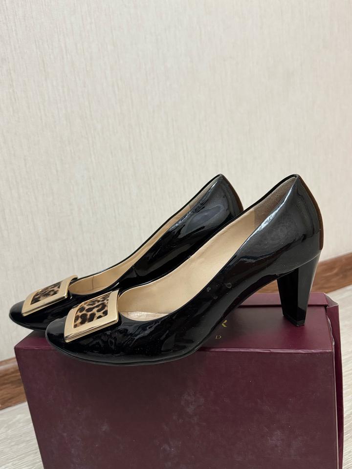 черные туфли