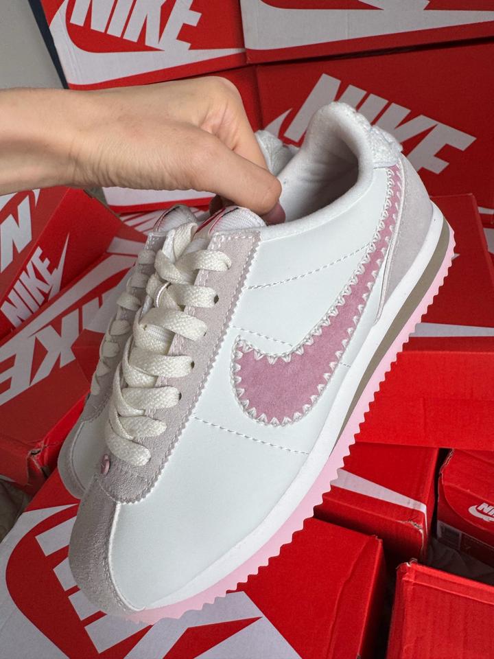 Кроссовки Nike Cortez pink