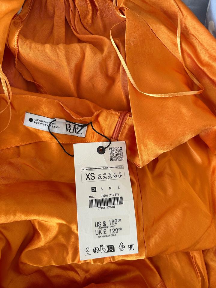 Платье Zara