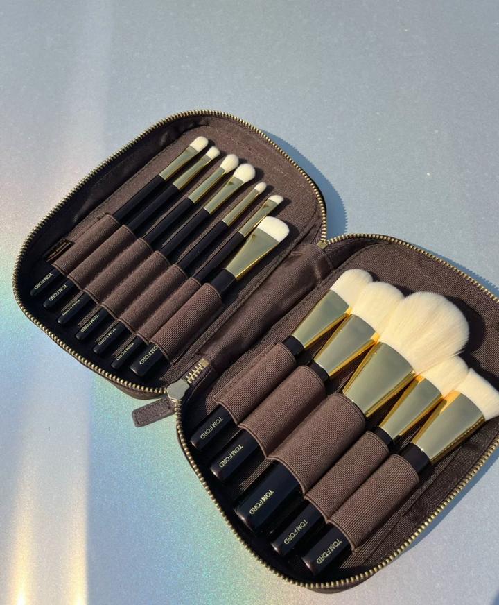 Косметичка и кисти Tom Ford