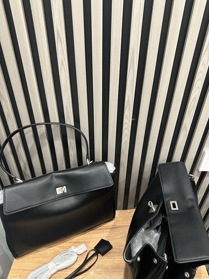 🖤 сумка-тоут с ремешком