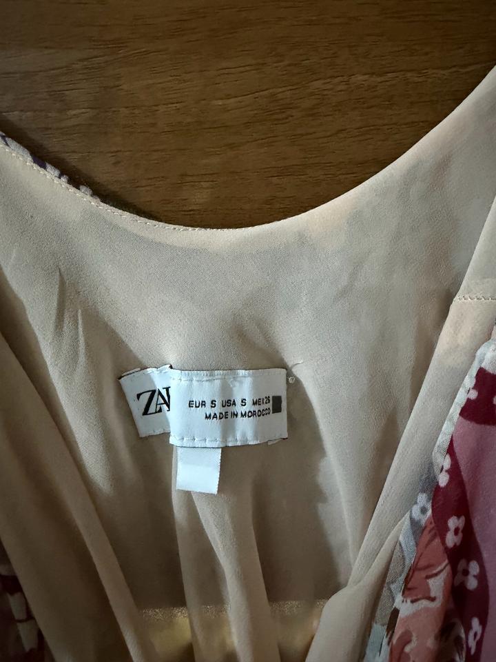 Платье Zara