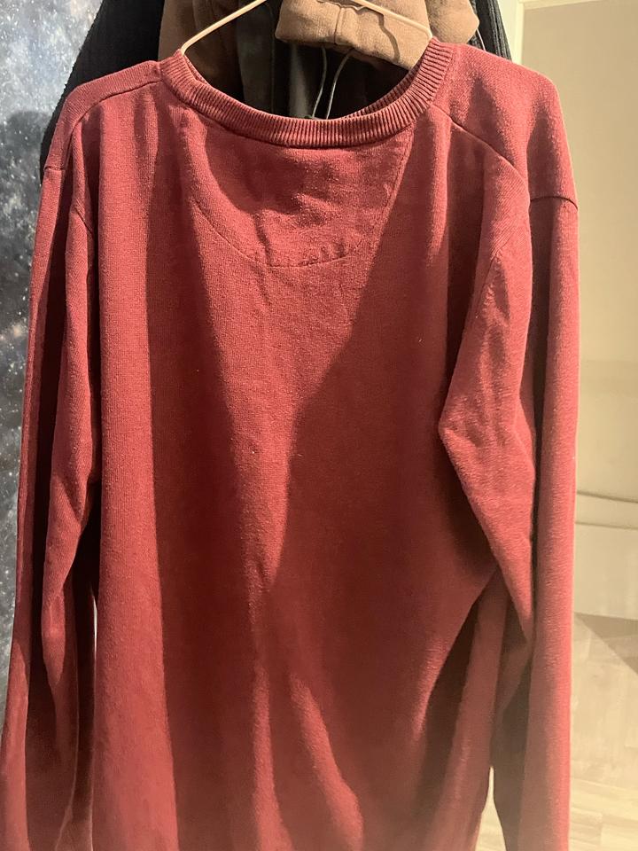 Бордовый свитер от Paul&Shark