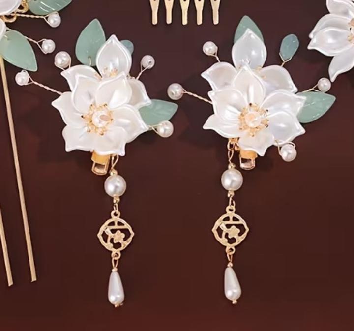 Заколки для волос